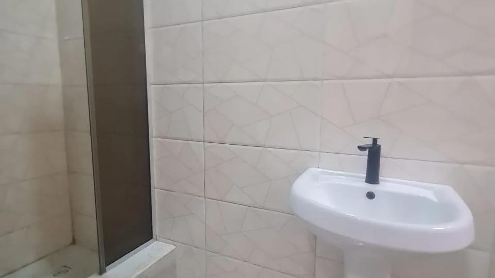 5 Bedroom Fully Detached Duplex
