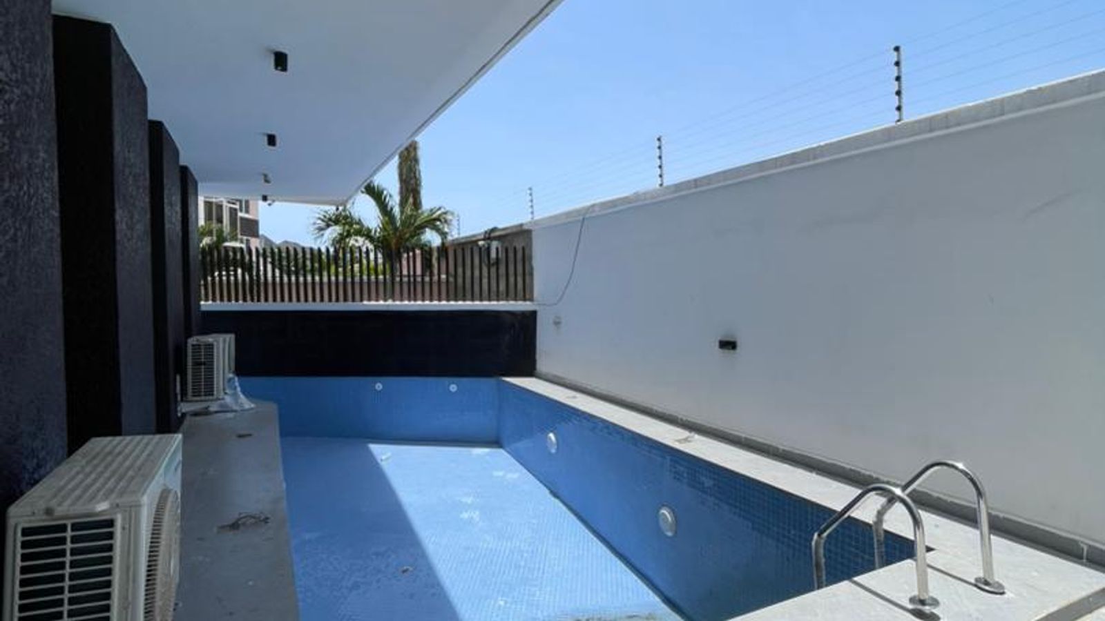 5 Bedroom Fully Detached Duplex