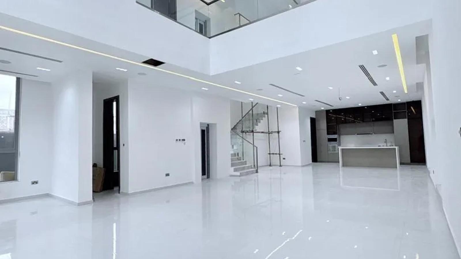 5 Bedroom Fully Detached Duplex