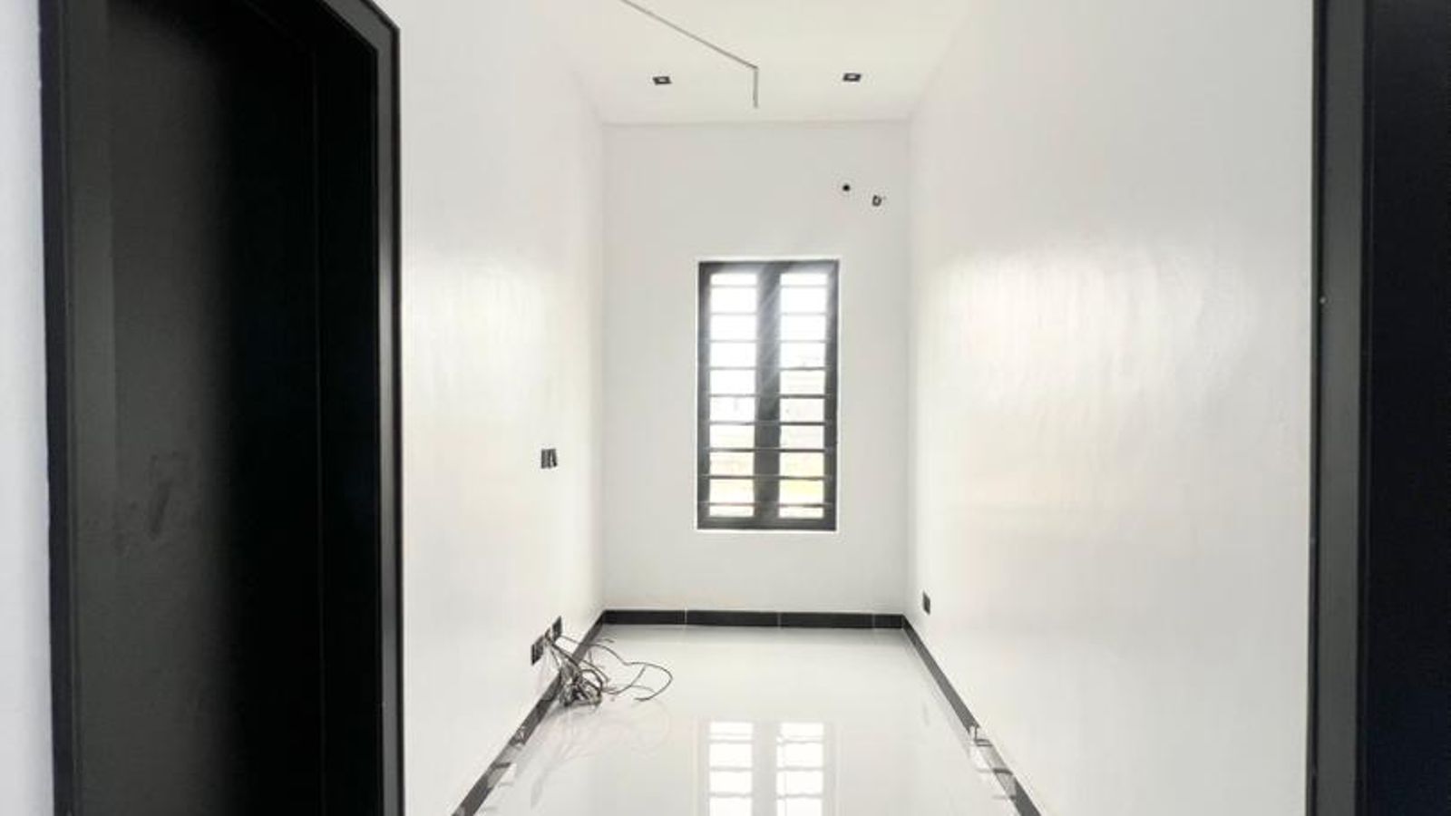 5 Bedroom Fully Detached Duplex