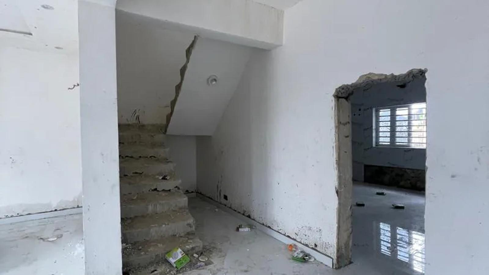 5 Bedroom Fully Detached Duplex