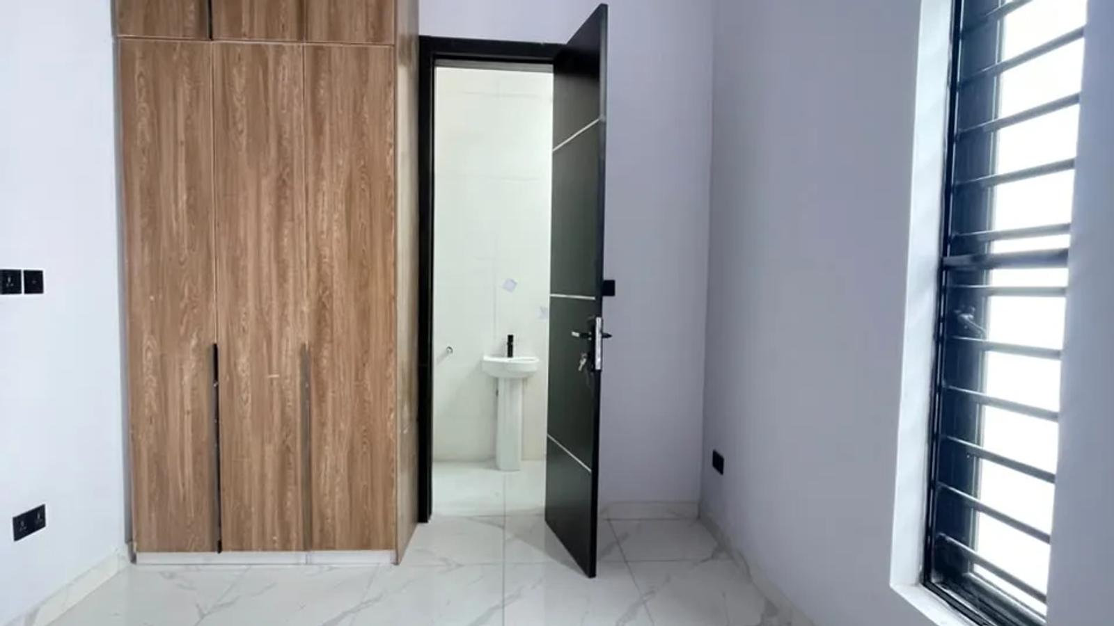 4 Bedroom Semi Detached Duplex