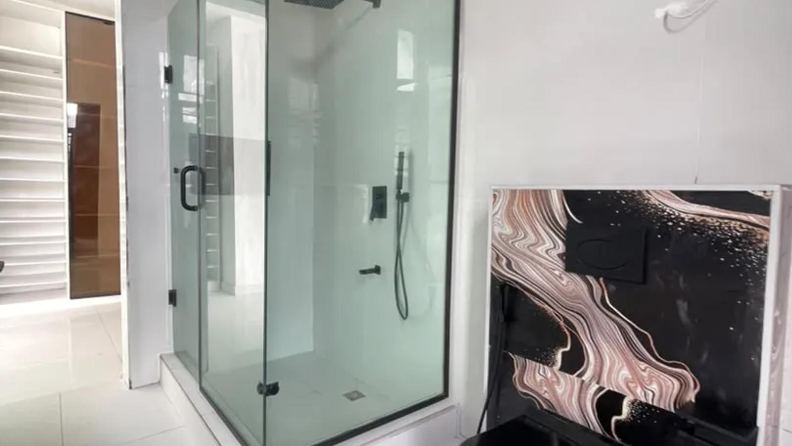 4 BEDROOM SEMI-DETACHED DUPLEX WITH BQ