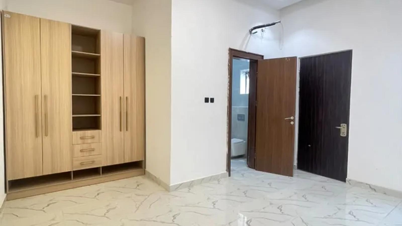 3 BEDROOM TERRACE DUPLEX