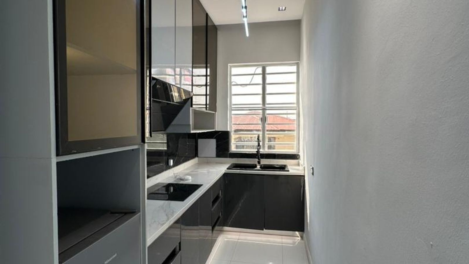 5 Bedroom Fully Detached Duplex