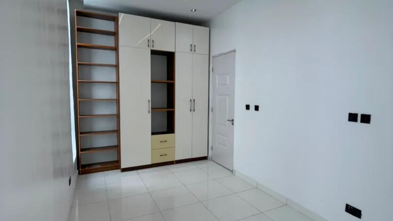 4 Bedroom Semi Detached Duplex