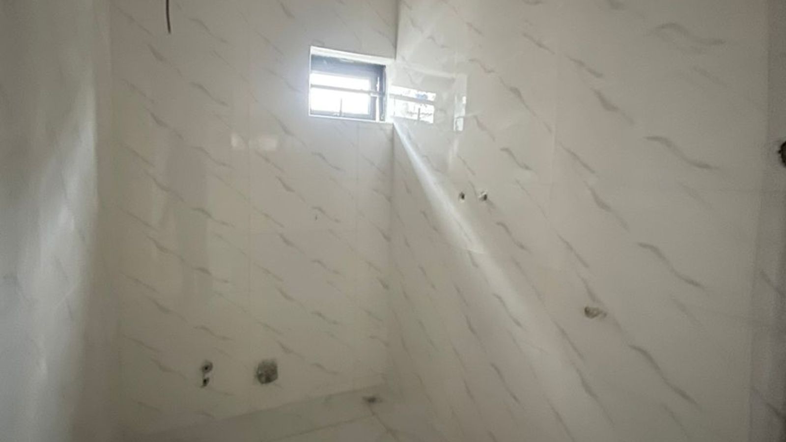 6 Bedroom Fully Detached Duplex