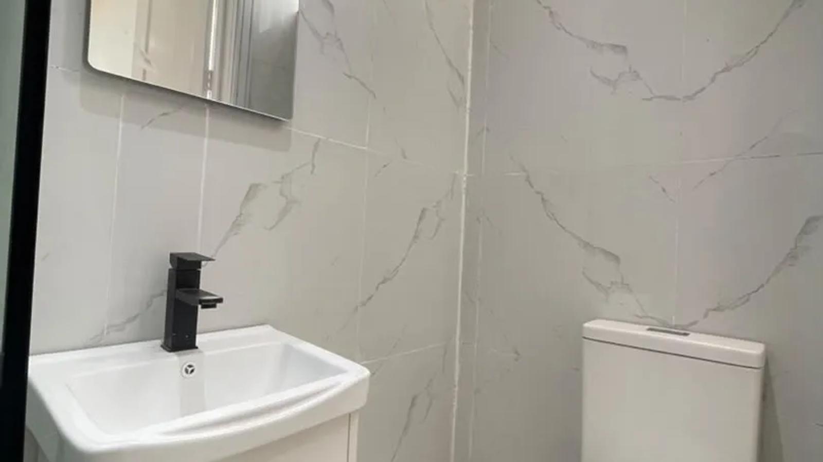 4 BEDROOM FULLY DETACHED DUPLEX WITH BQ