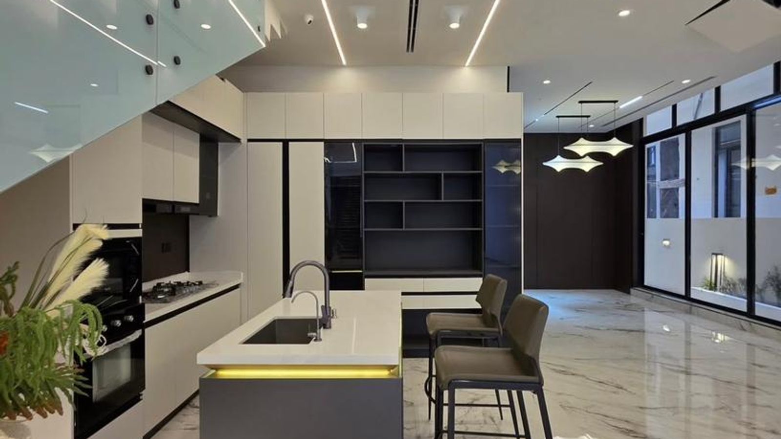 5 Bedroom Duplex