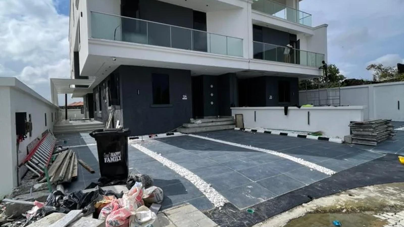 5 Bedroom Semi-Detached Duplex