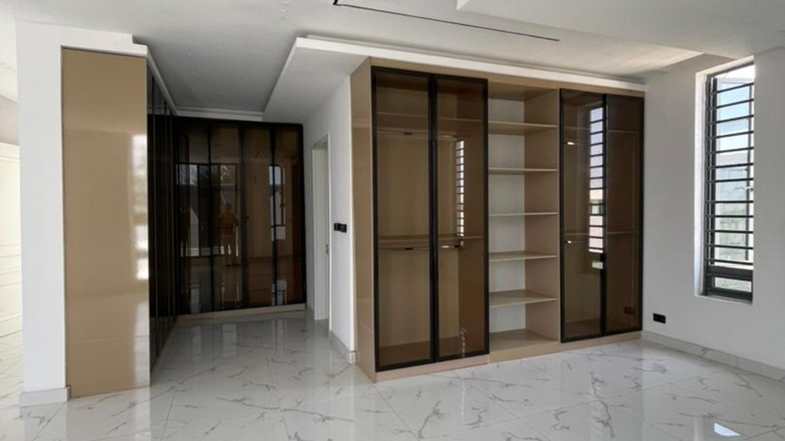 5 Bedroom Fully Detached Duplex
