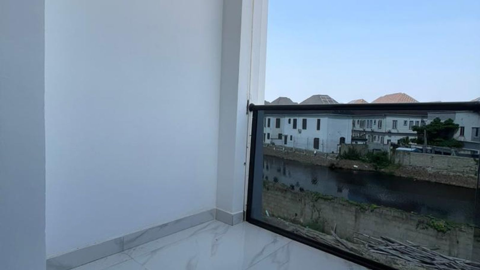 5 Bedroom Fully Detached Duplex