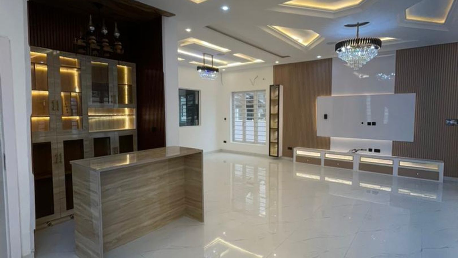 5 Bedroom Fully Detached Duplex