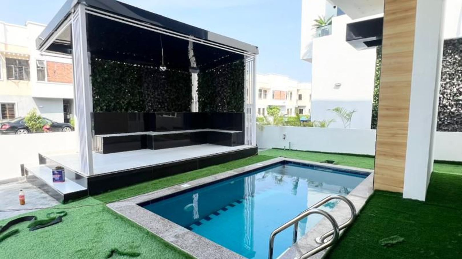 5 Bedroom Duplex