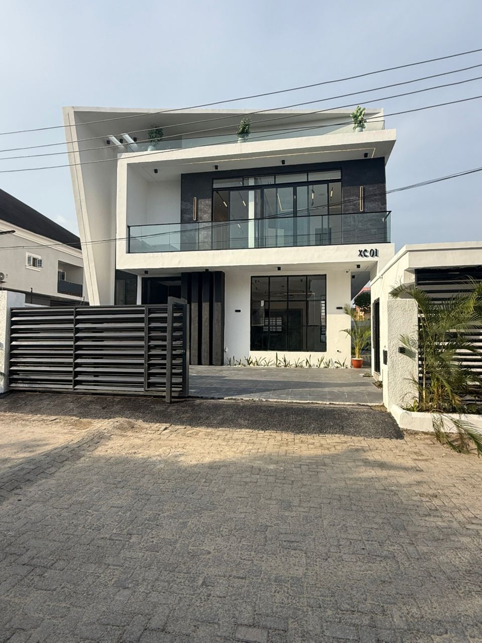5 Bedroom Fully Detached Duplex