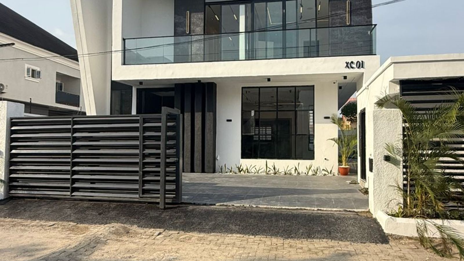 5 Bedroom Fully Detached Duplex