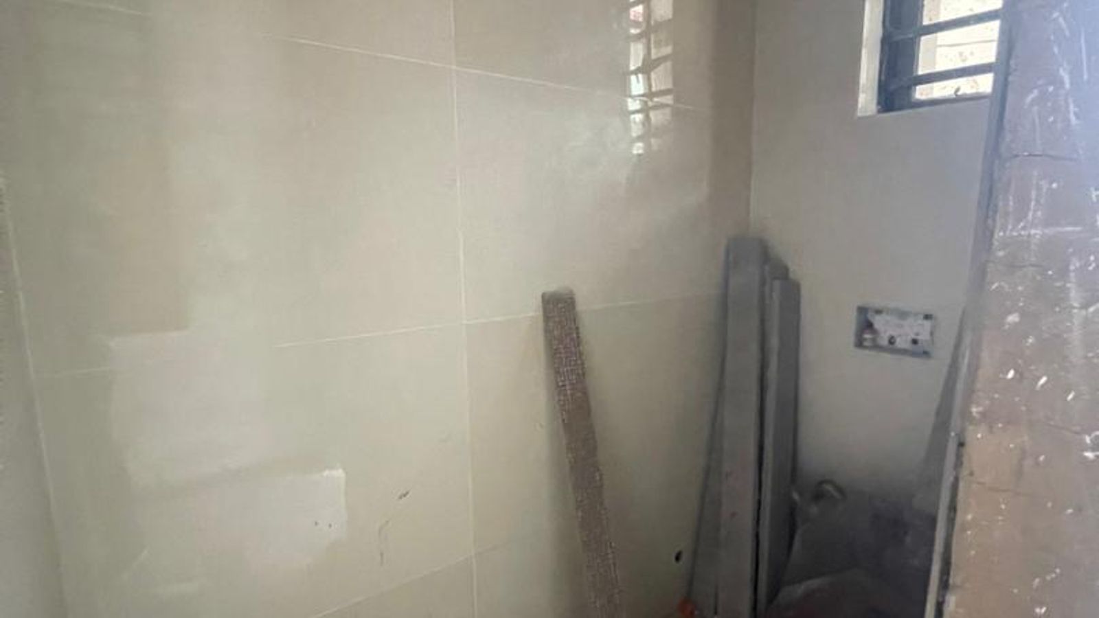 5 Bedroom Fully Detached Duplex