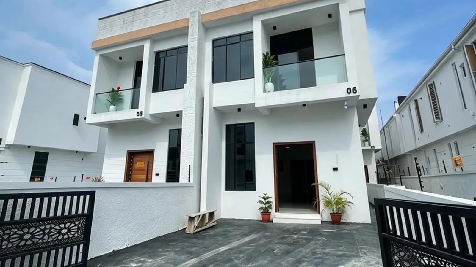 4 BEDROOM SEMI-DETACHED DUPLEX