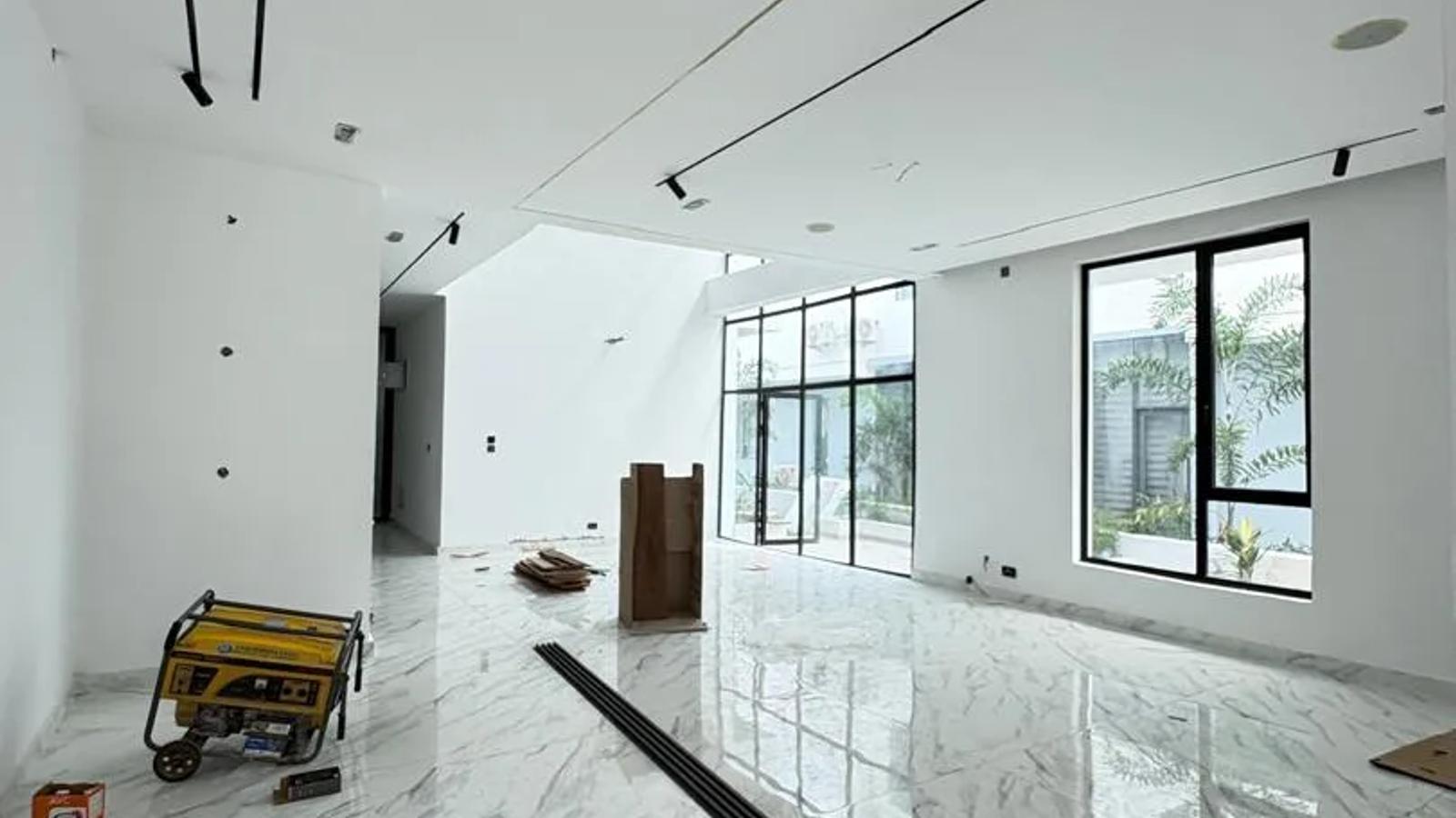 5 Bedroom Semi Detached Duplex