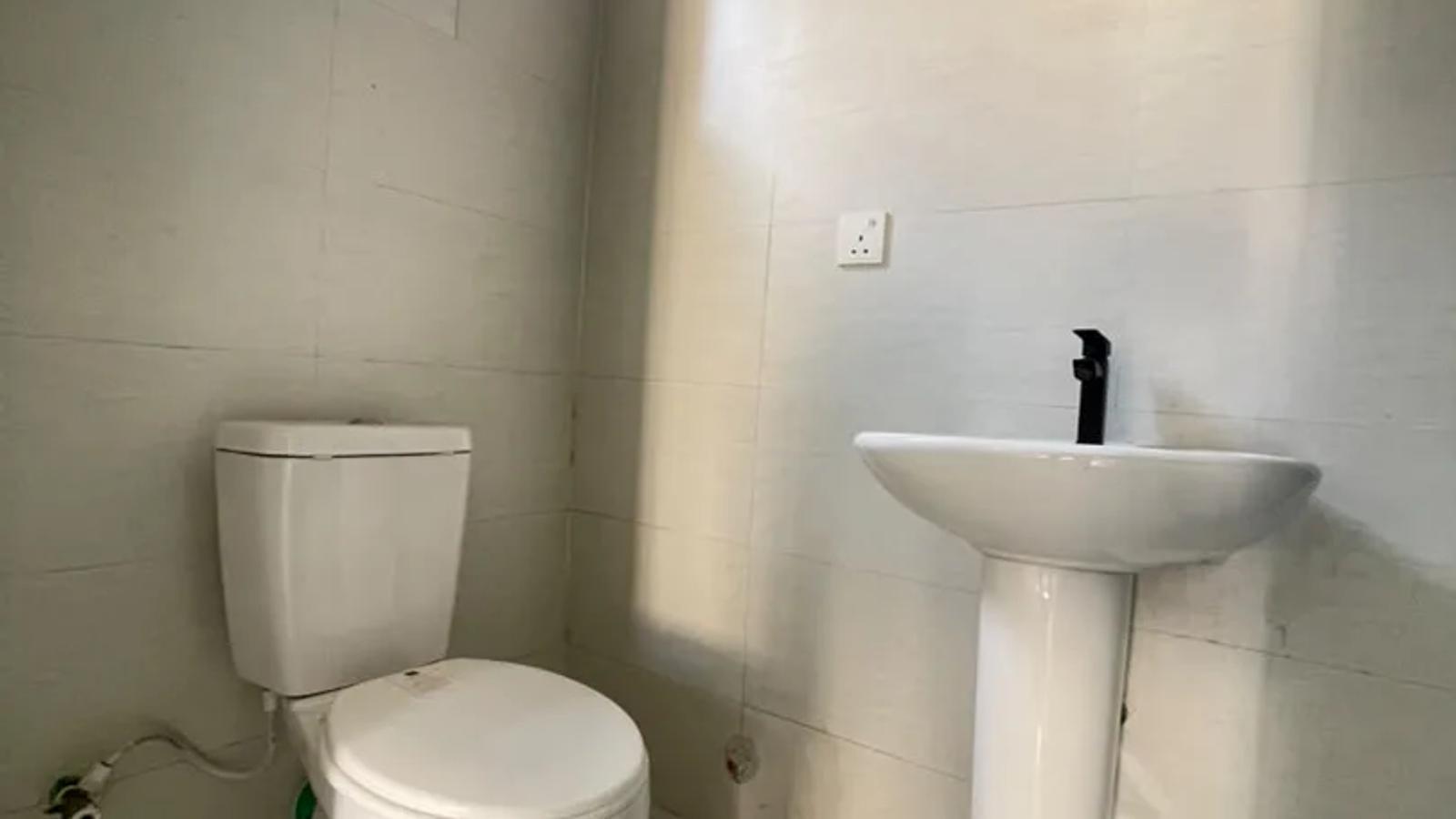 4 Bedroom Fully Detached Duplex