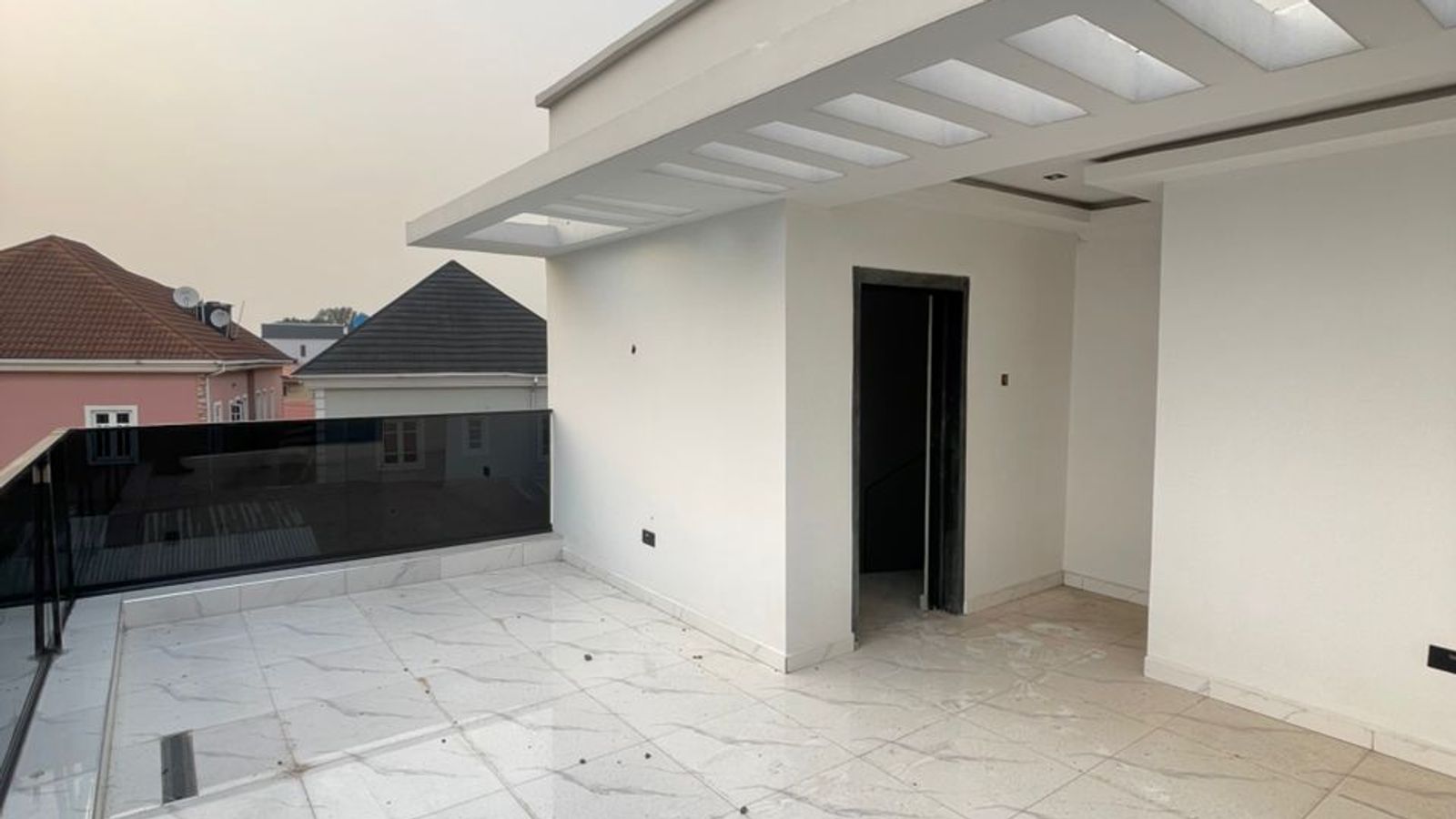 5 Bedroom Fully Detached Duplex