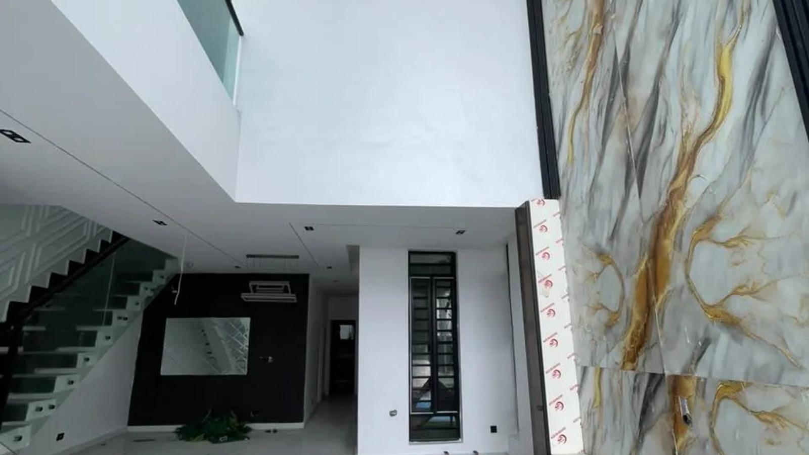 5 Bedroom Fully Detached Duplex