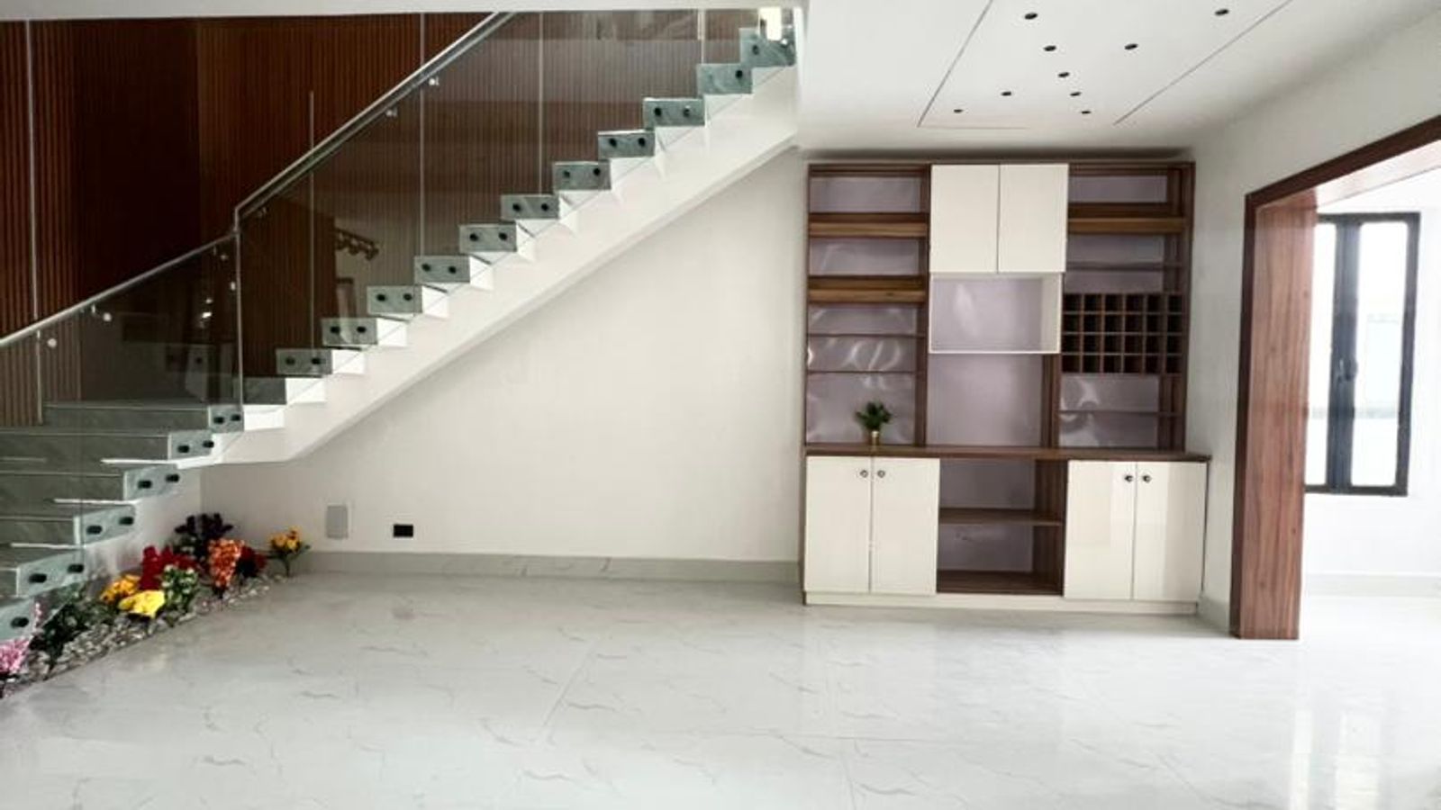 5 Bedroom Fully Detached Duplex