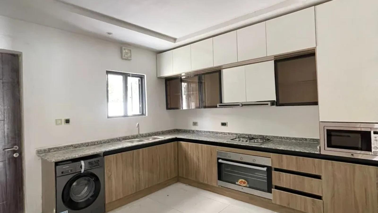 4 Bedroom Terrace Duplex