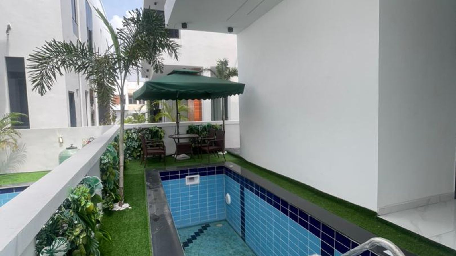 5 Bedroom Fully Detached Duplex