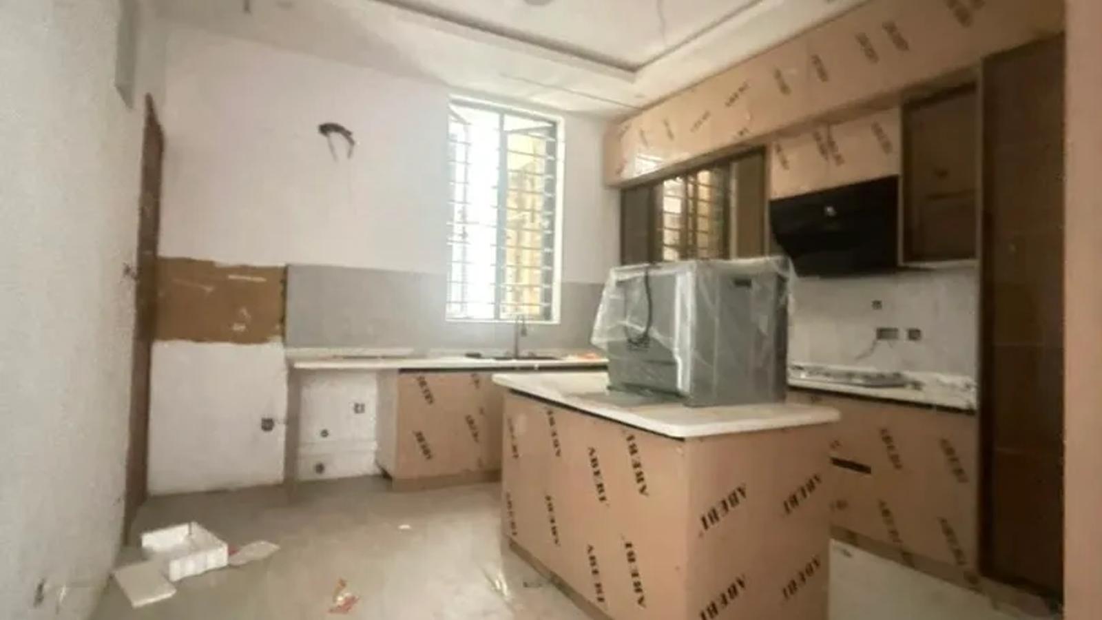 3 BEDROOM TERRACE + BQ
