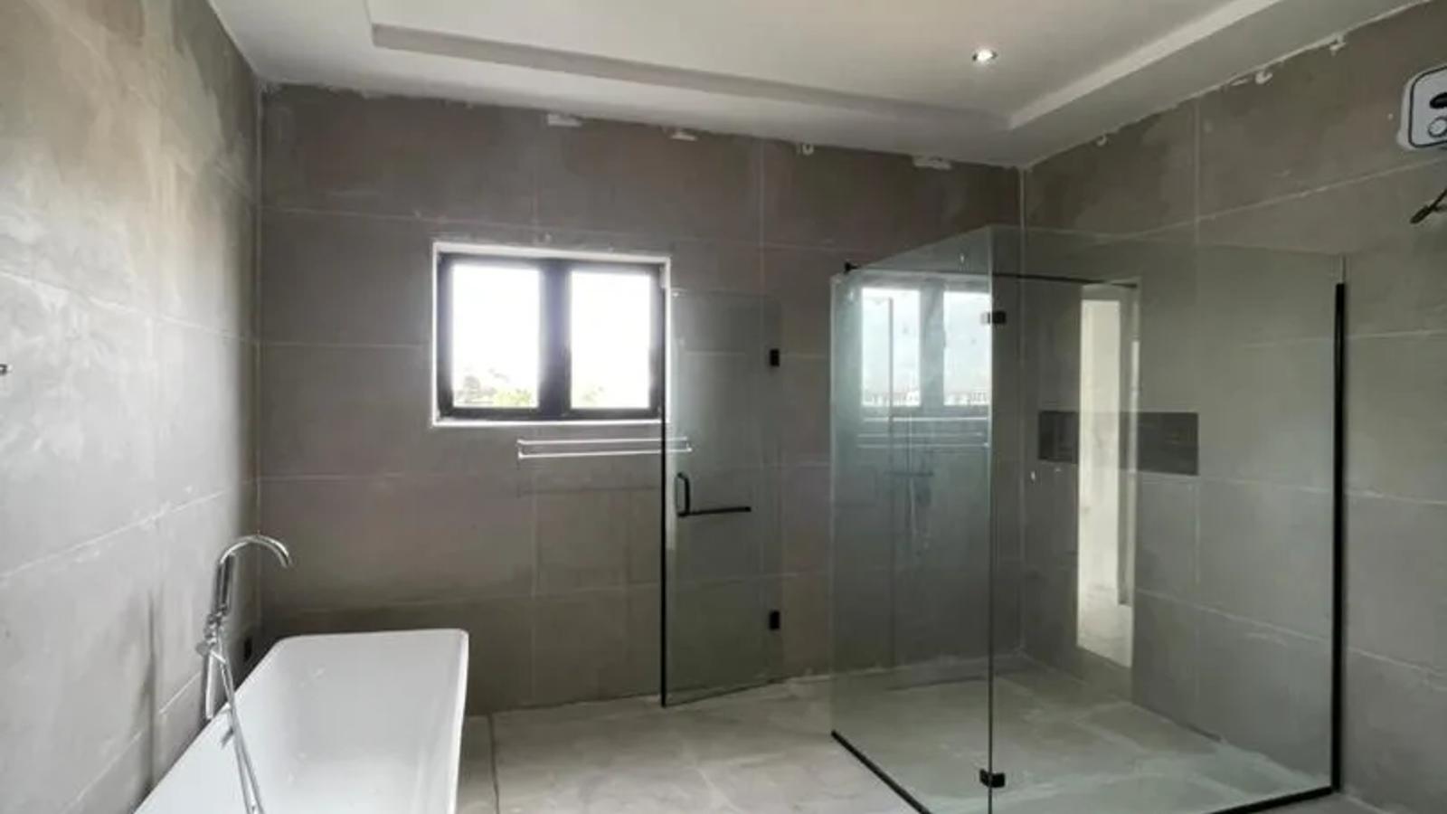 7 Bedroom Fully Detached Duplex