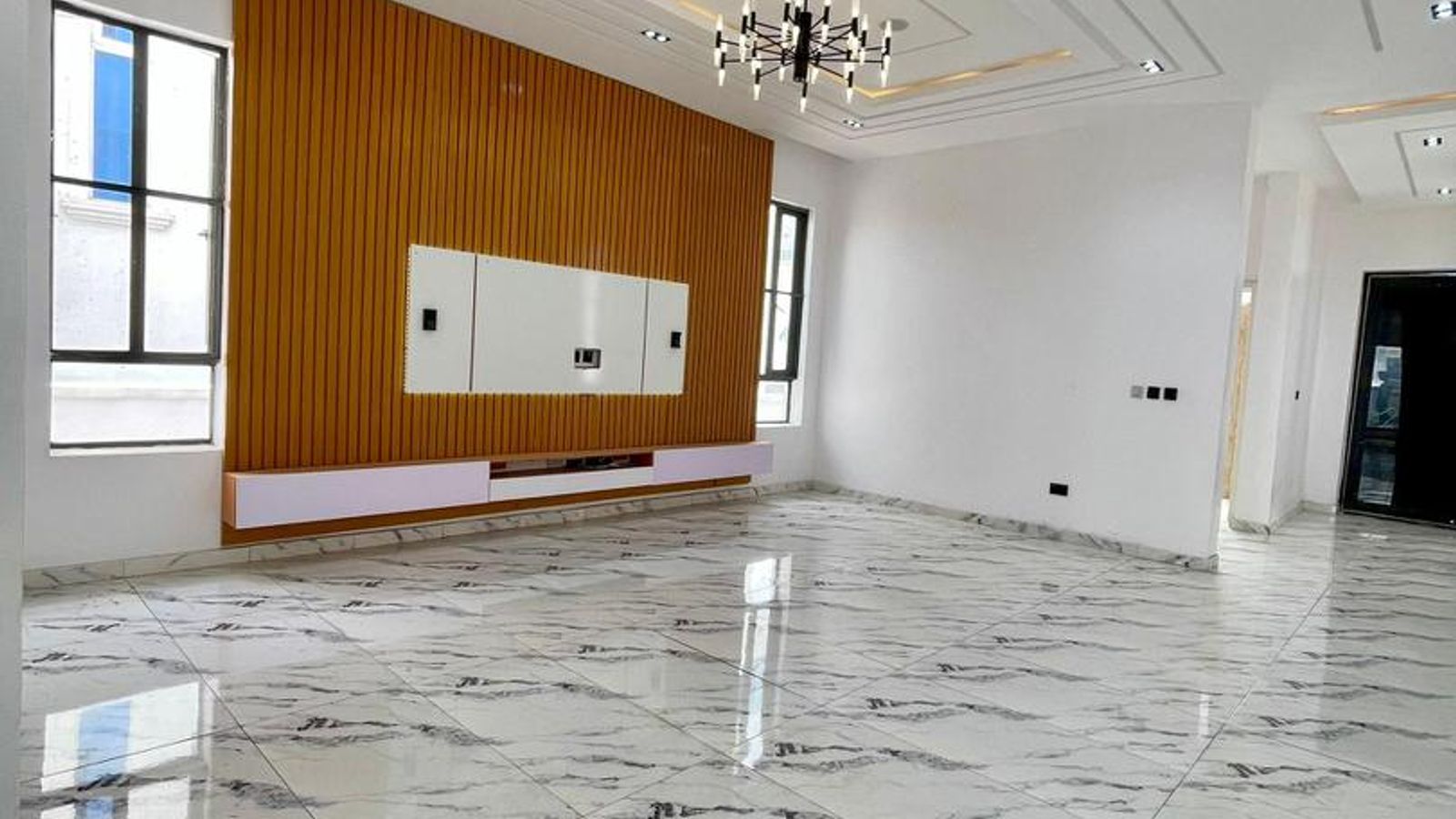 5 Bedroom Fully Detached Duplex