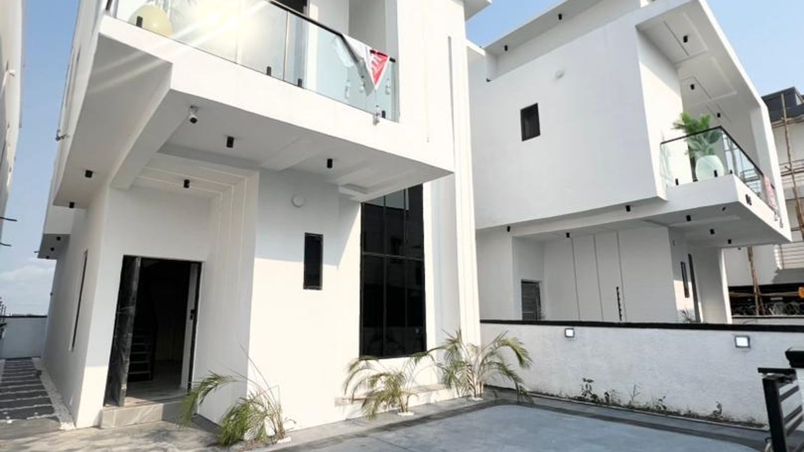 4 Bedroom Fully Detached Duplex