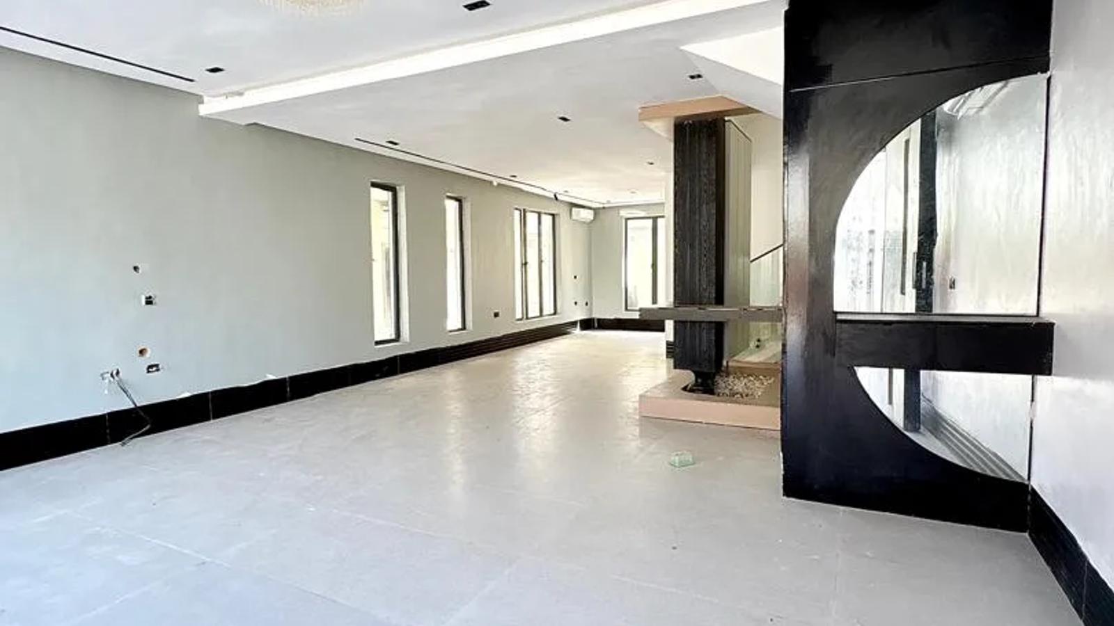 4 Bedroom Fully Detached Duplex
