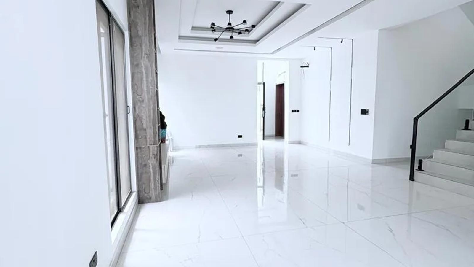 5 Bedroom Semi Detached Duplex