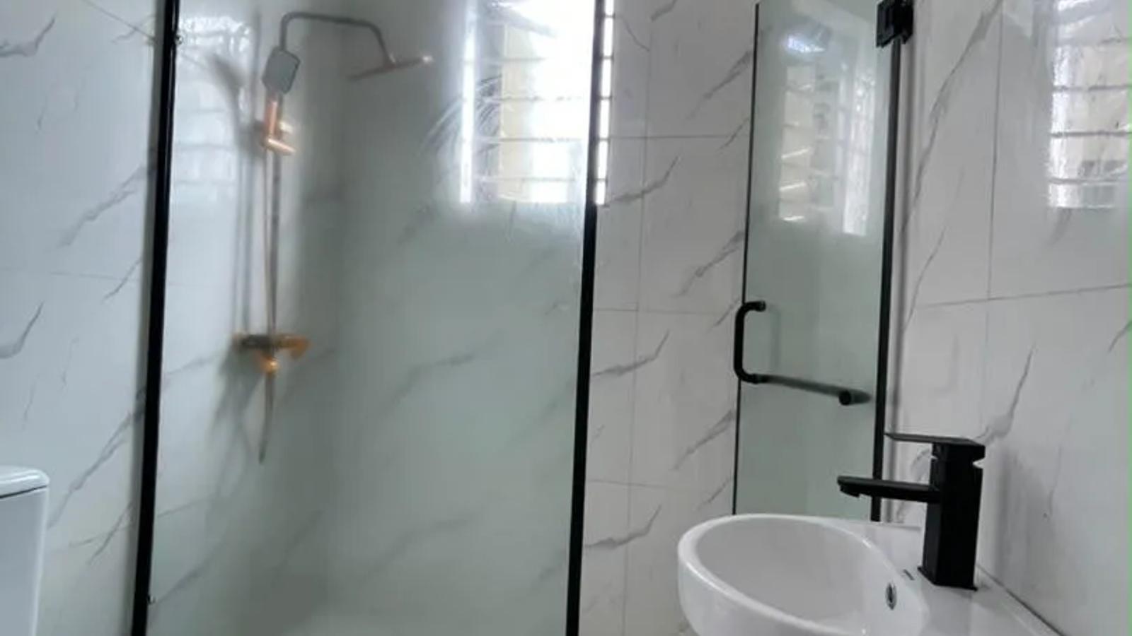 4 BEDROOM SEMI-DETACHED DUPLEX