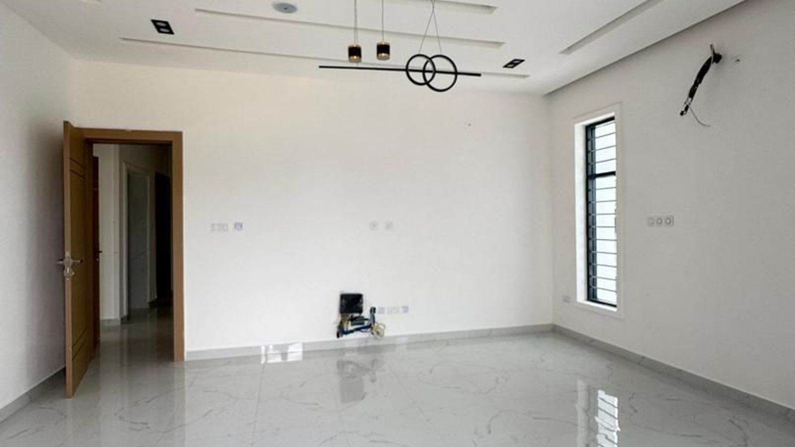 5 Bedroom Fully Detached Duplex