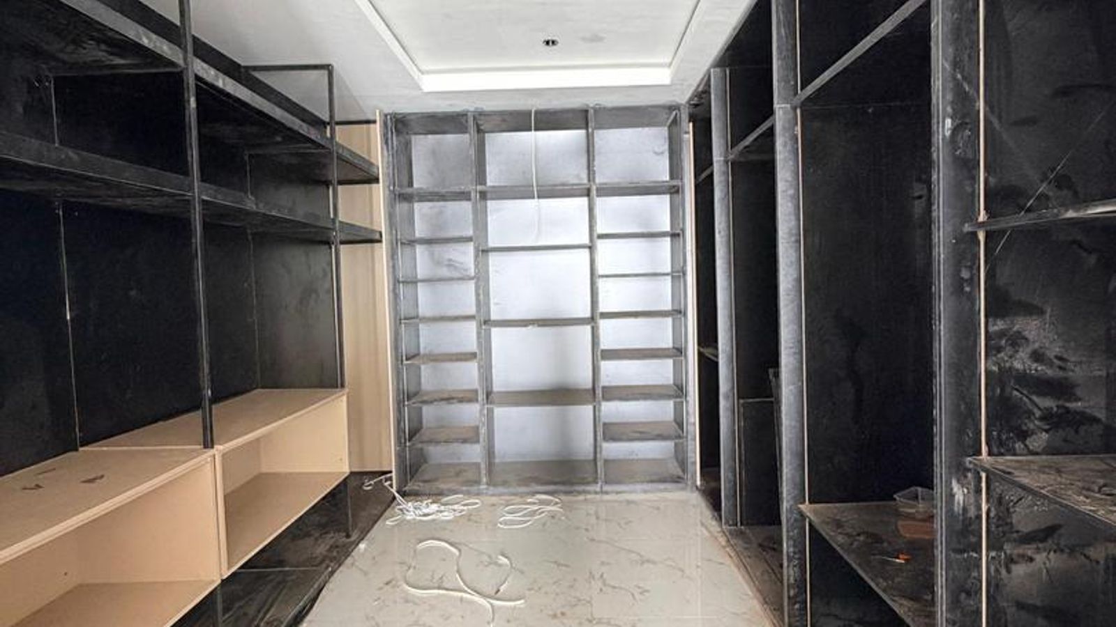 4 Bedroom Maisonette