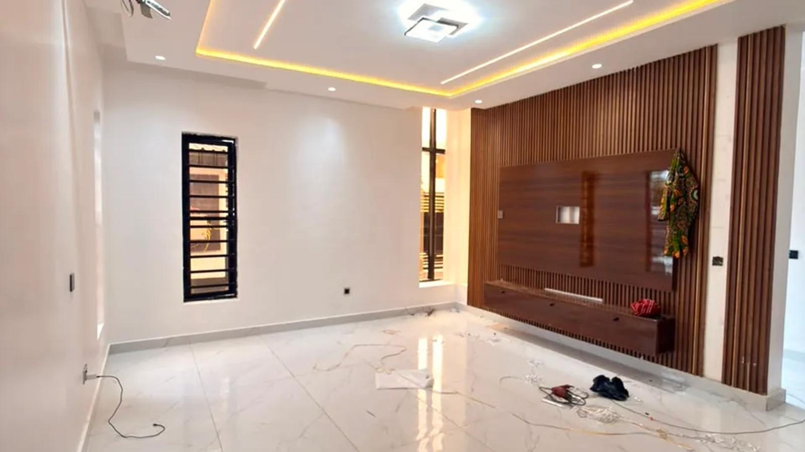 5 Bedroom Fully Detached Duplex