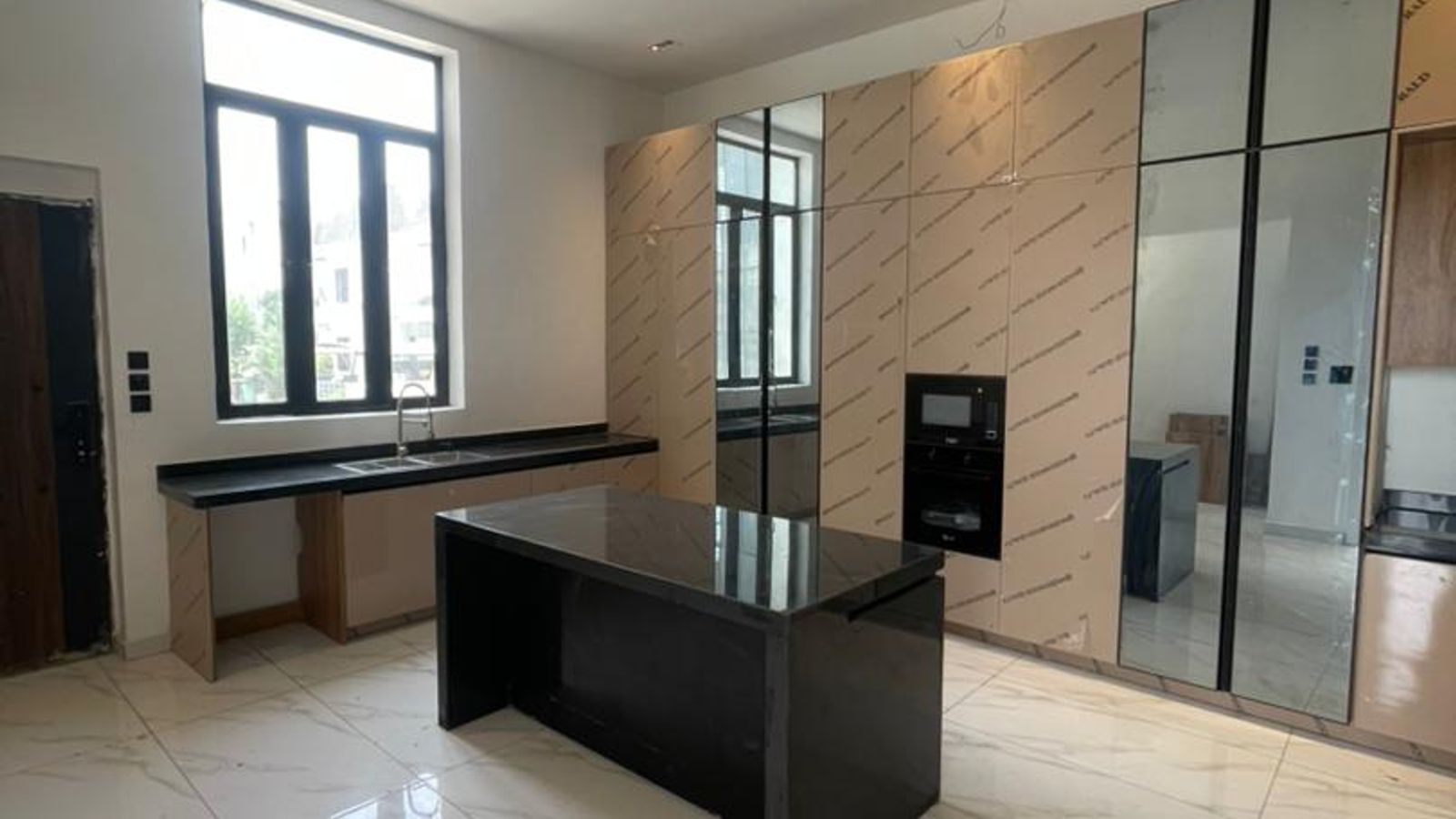 5 Bedroom Fully Detached Duplex