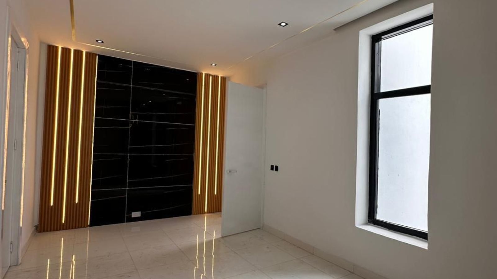 5 Bedroom Fully Detached Duplex