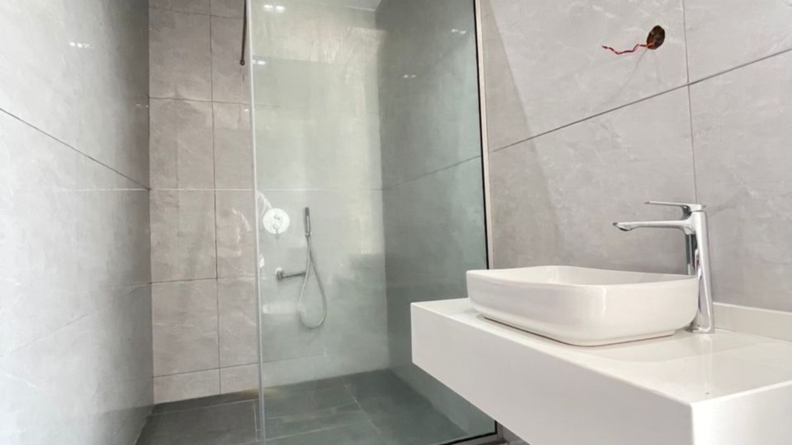 5 Bedroom Fully Detached Duplex