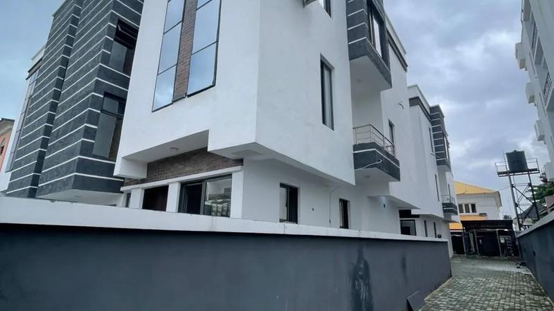 4 Bedroom Fully Detached Duplex