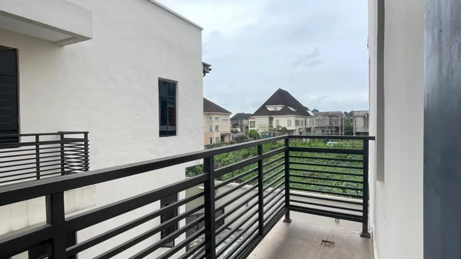 4 Bedroom Fully Detached Duplex