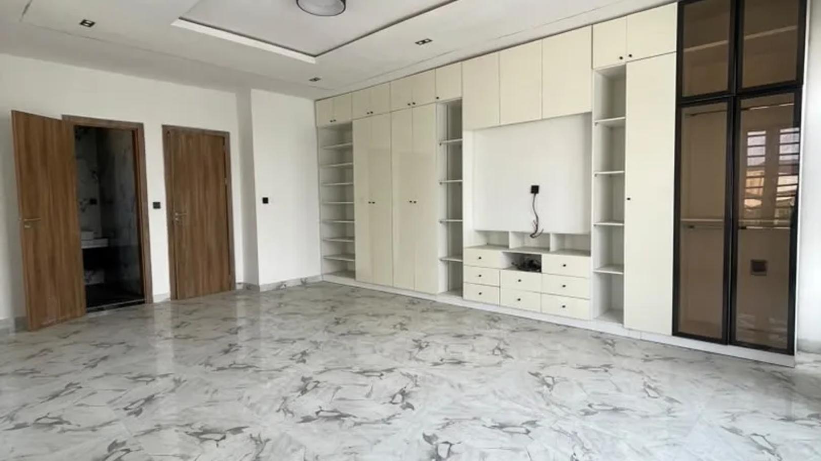 4 Bedroom Semi Detached Duplex