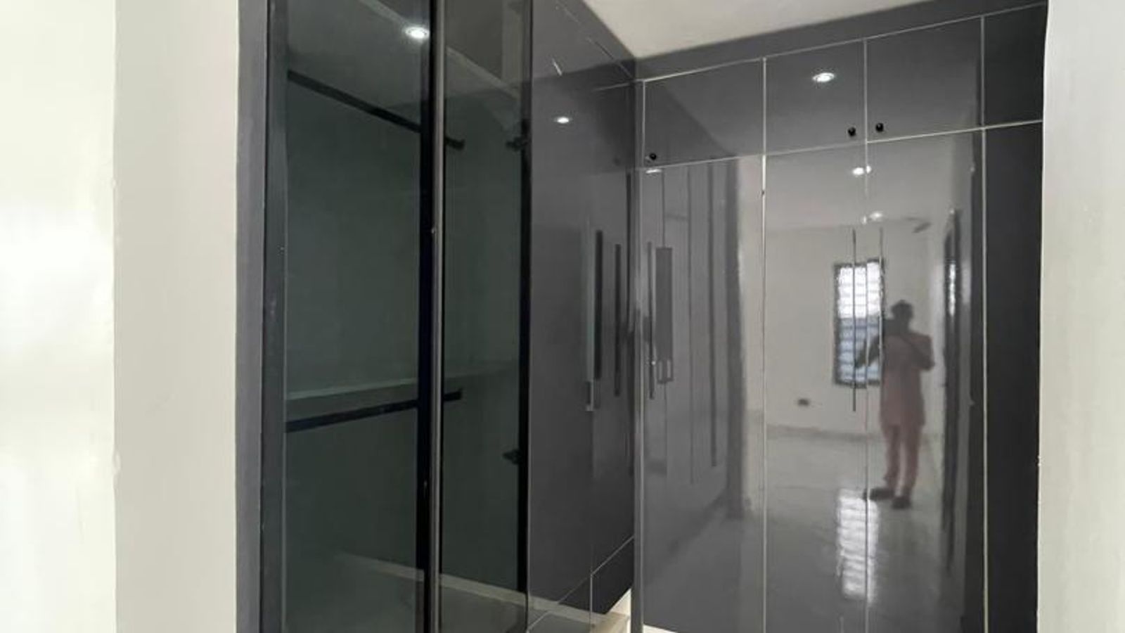 5 Bedroom Semi Detached Duplex