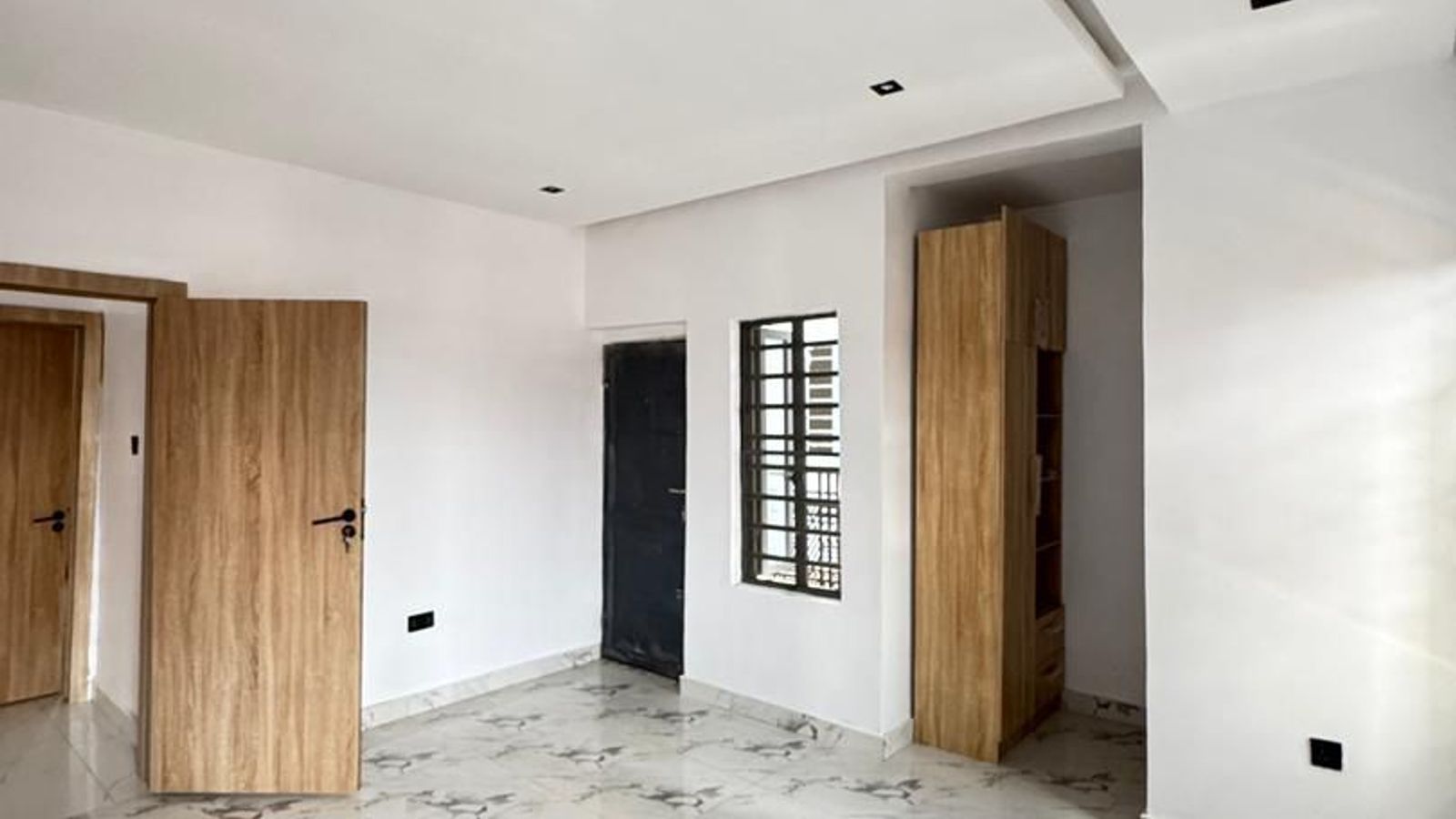 3 Bedroom Apartment