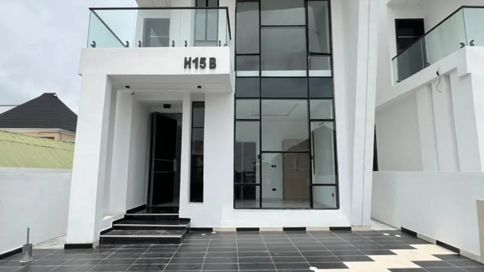 4 Bedroom Fully Detached Duplex