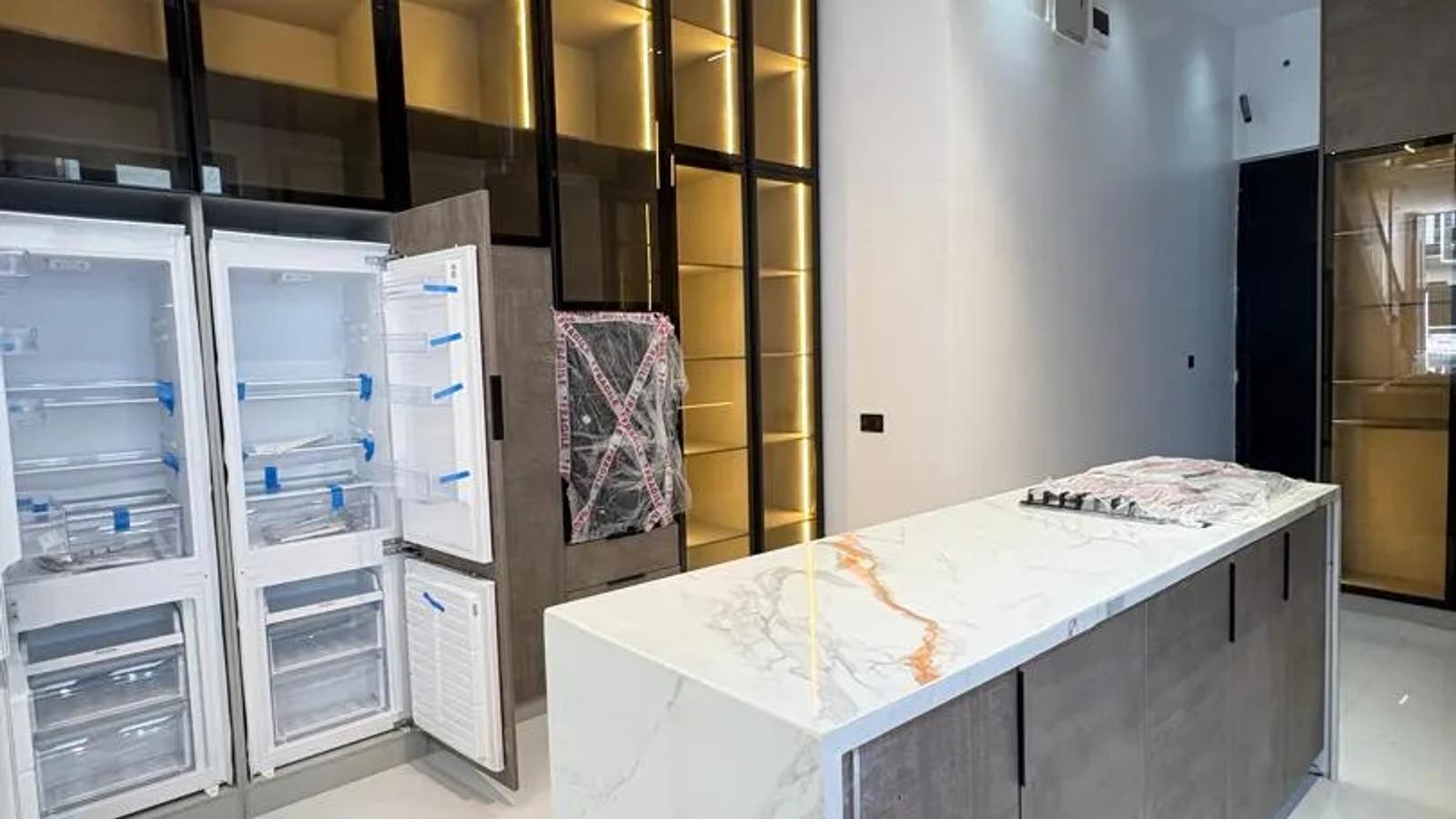 5 Bedroom Fully Detached Duplex