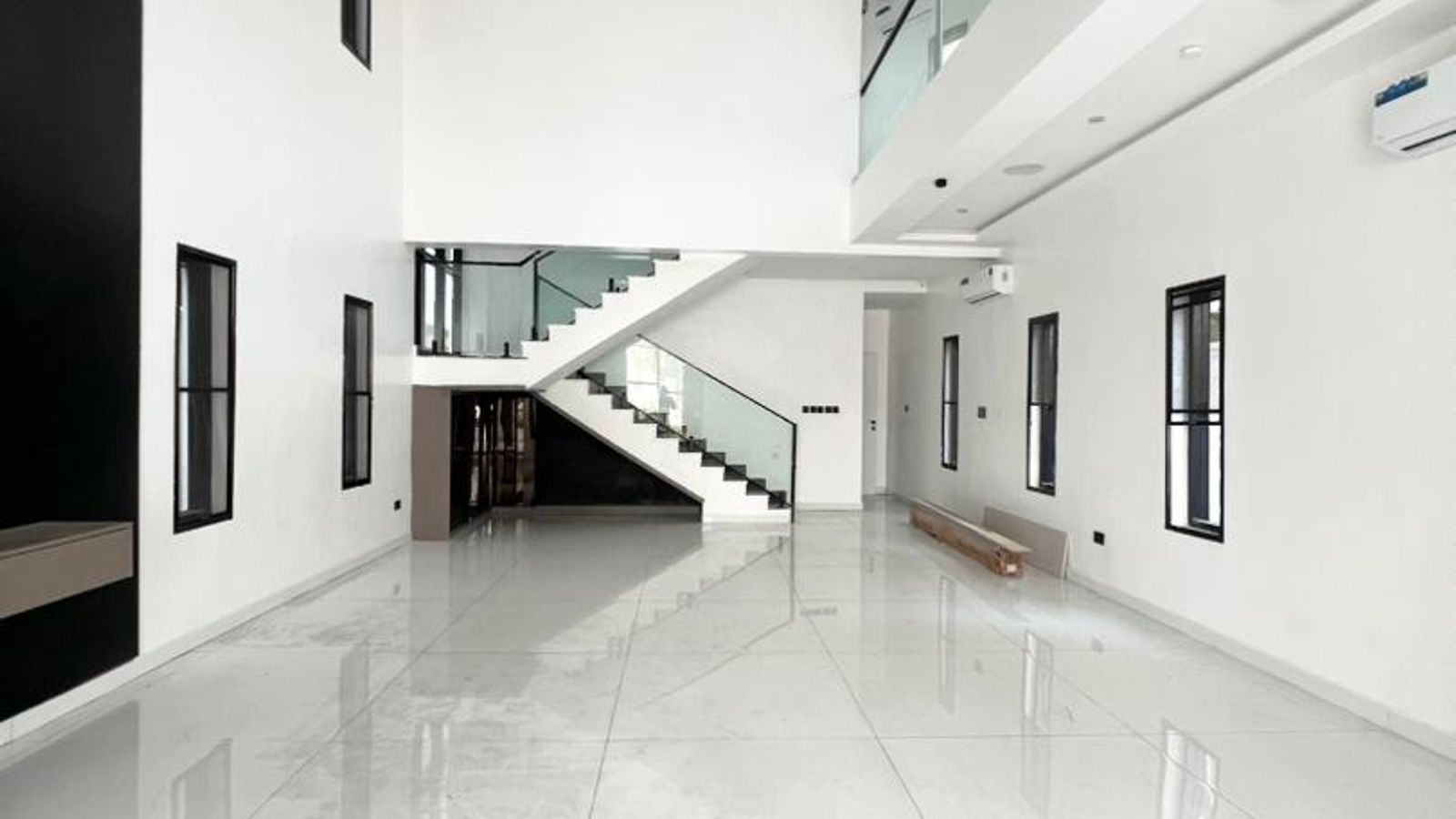 4 Bedroom Fully Detached Duplex